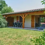 Campsite Zecamping 5 Etoiles Chiens Acceptes Tennis Et Piscine Gourdon-en-quercy