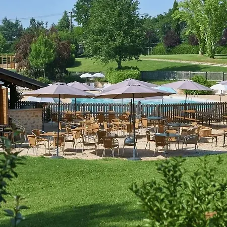 Zecamping 5 Etoiles Chiens Acceptes Tennis Et Piscine * Gourdon-en-quercy