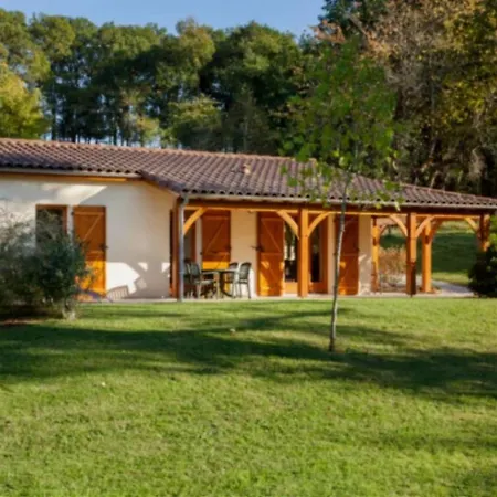 Camping Zecamping 5 Etoiles Chiens Acceptes Tennis Et Piscine Gourdon-en-quercy
