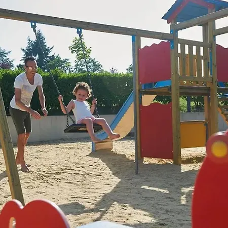 Zecamping 5 Etoiles Chiens Acceptes Tennis Et Piscine