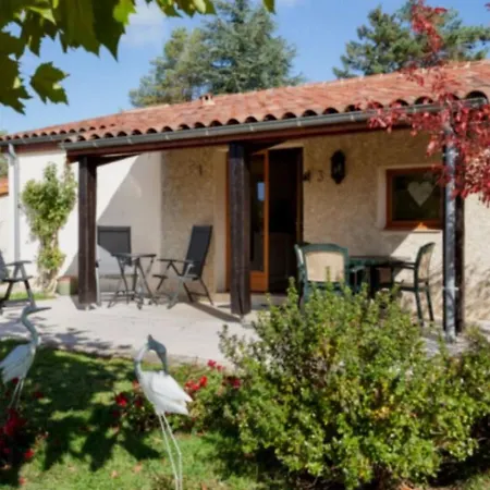 Zecamping 5 Etoiles Chiens Acceptes Tennis Et Piscine Camping *