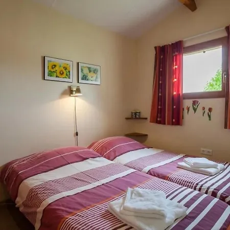 Camping Zecamping 5 Etoiles Chiens Acceptes Tennis Et Piscine Gourdon-en-quercy