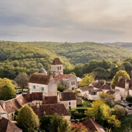 Camping Zecamping 5 Etoiles Chiens Acceptes Tennis Et Piscine Gourdon-en-quercy